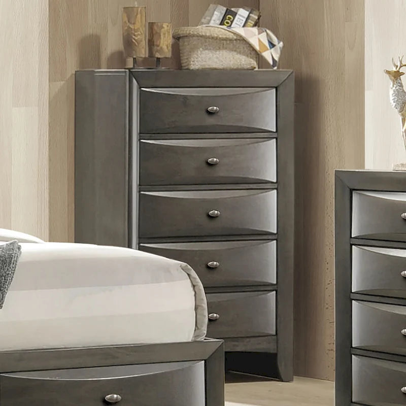 Traditional 5-Drawer Solid Wood Chest